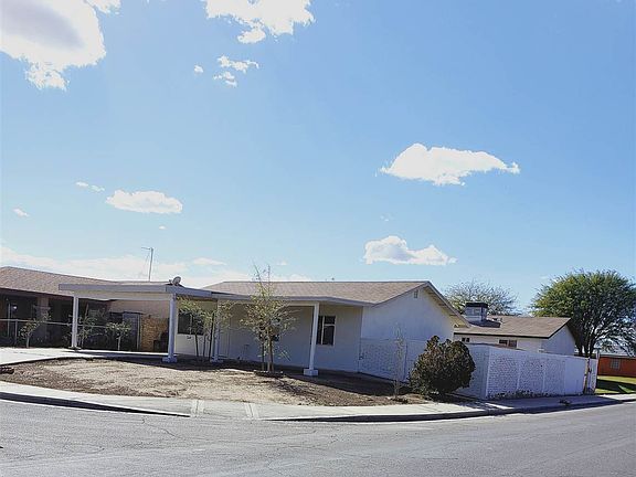 3rd image of 874 N Teresitas Ave