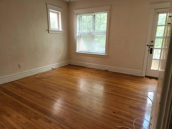 2nd image of 2119 Alfred Ave Floor 1