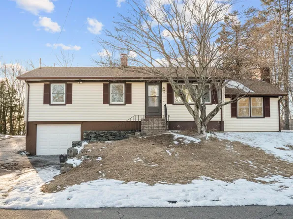 12 Catalina Drive, Ansonia, CT 06401