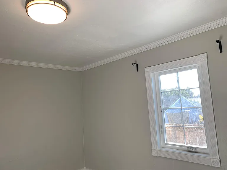 1615 Elm St — Photo 12