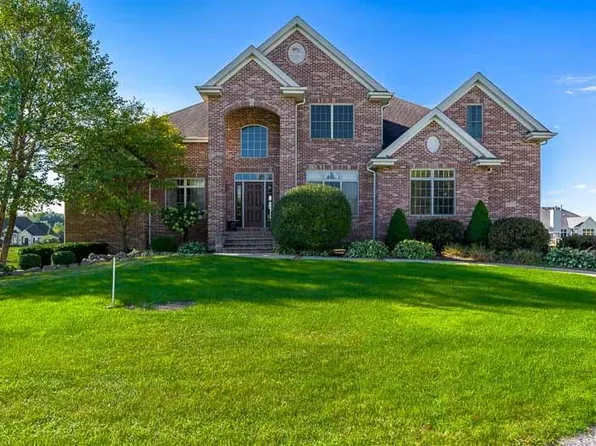 3750 Gray Fox Run, Rockford, IL 61114