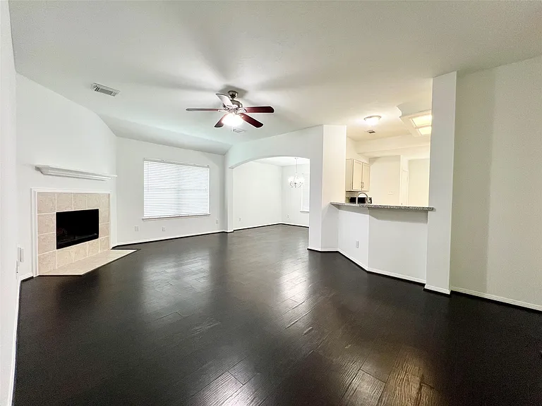 123 Willoughby Ct — Photo 12