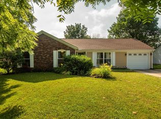 2405 Cherokee Dr, London, OH 43140