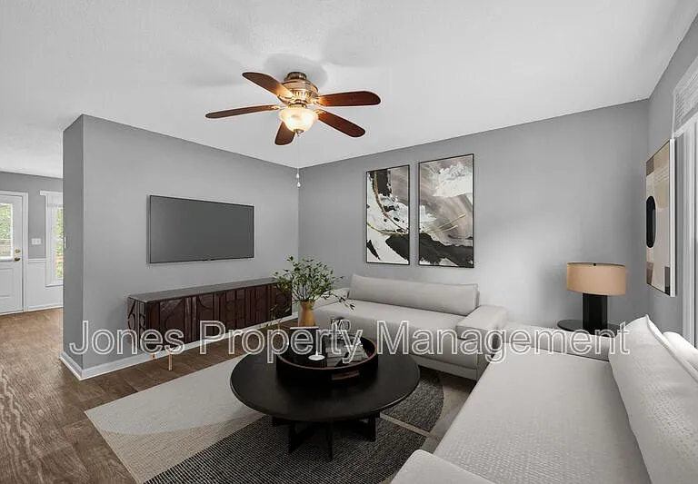 2744 White Oak Ln — Photo 6
