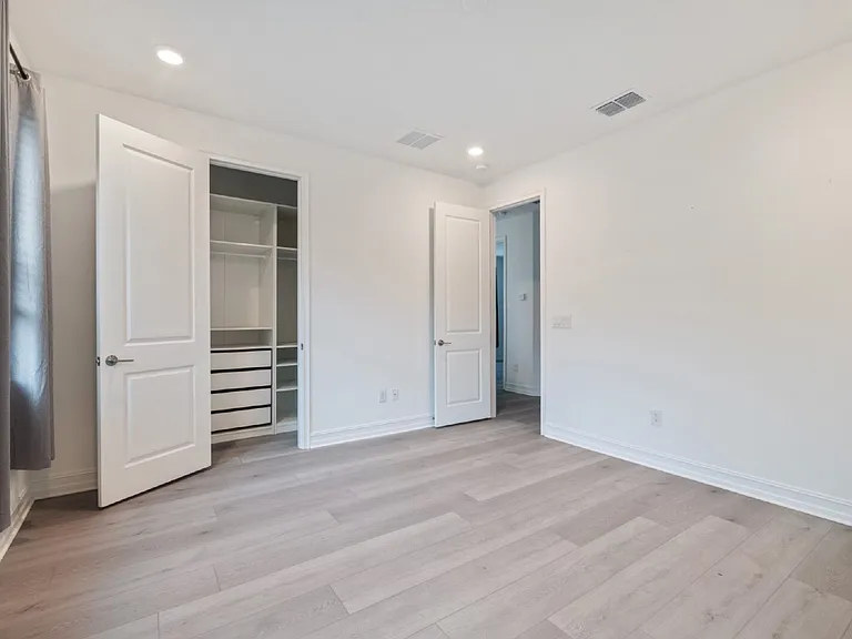 5103 San Martino Dr — Photo 22