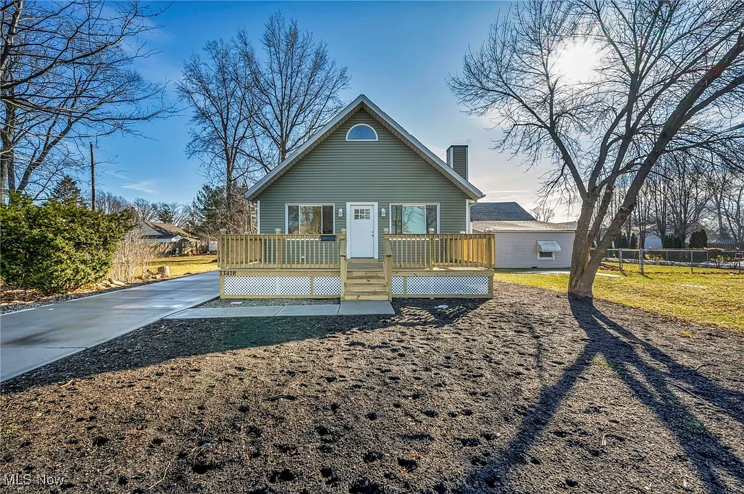 33418 Lake Shore Blvd photo 1