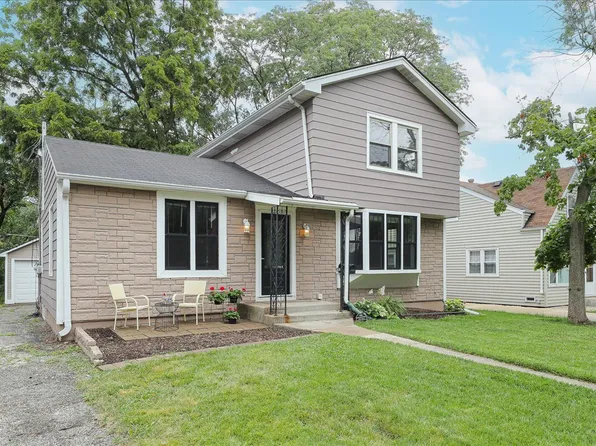 206 S Princeton Ave, Villa Park, IL 60181