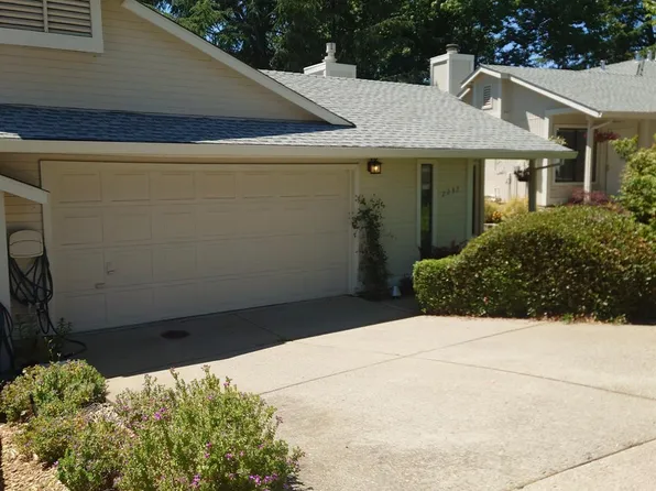 2237 E Country Villa Ct #14, Auburn, CA 95603