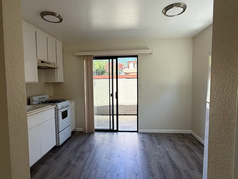 279 Branch St #B — Photo 6