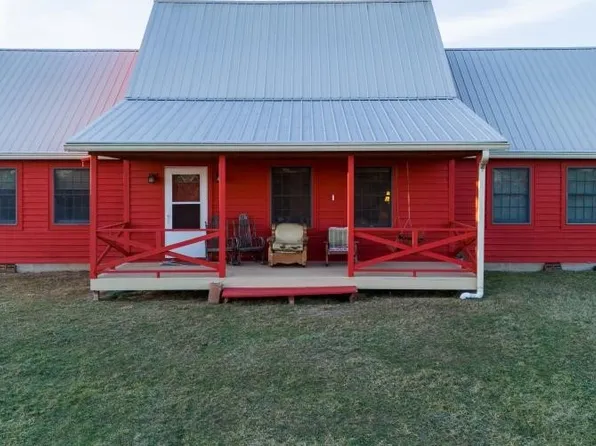 370 Flintlock Dr, Waverly, WV 26184