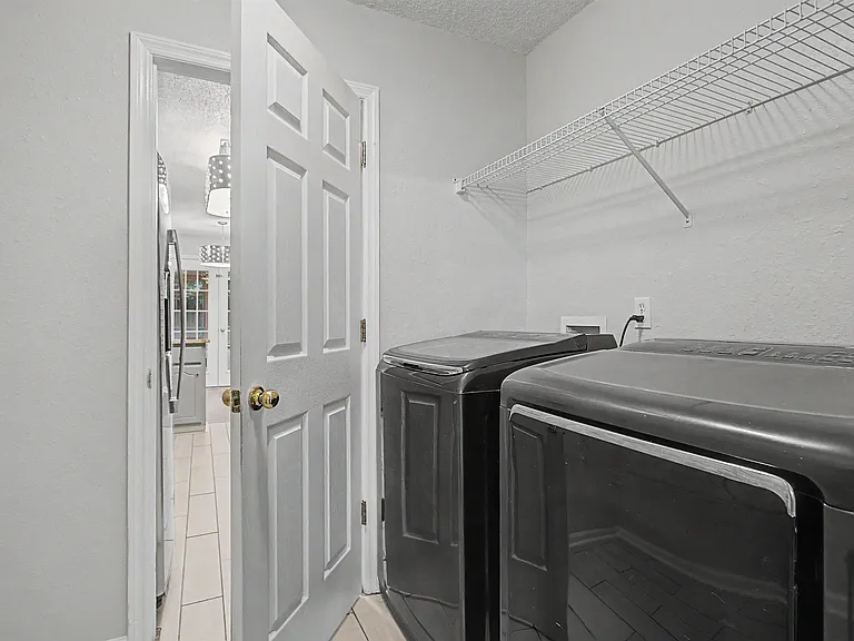 1850 Newman Ln — Photo 35
