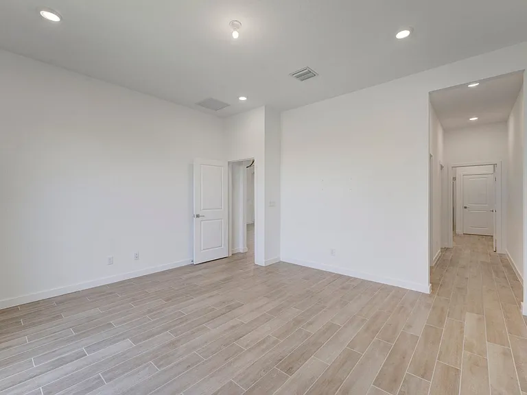 19708 Weathervane Way — Photo 16