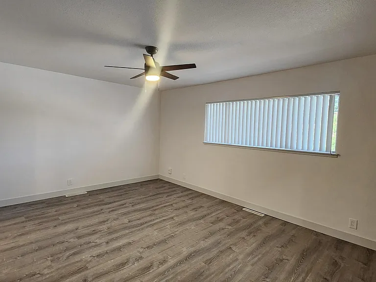 5994 Lake Crest Way #15 — Photo 24