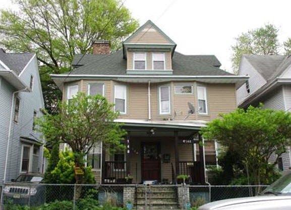 1st image of 148 N Essex Ave