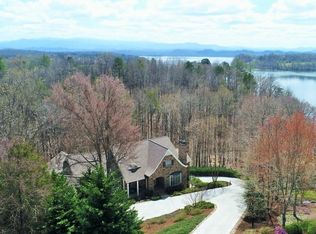 237 Indian Shadows Dr, Maryville, TN 37801