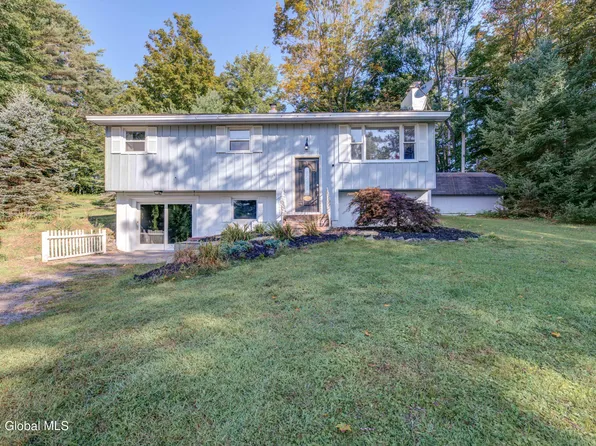 114 Crannell Drive, Broadalbin, NY 12025