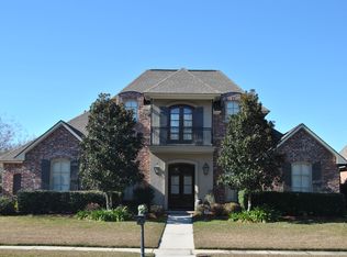 5860 Kellywood Oaks Dr, Baton Rouge, LA 70817
