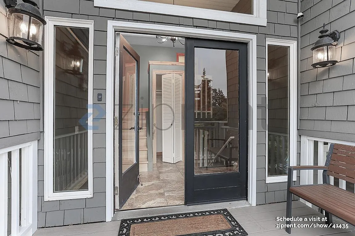 3 bed, 2150 sqft, $3,900 — Photo 4