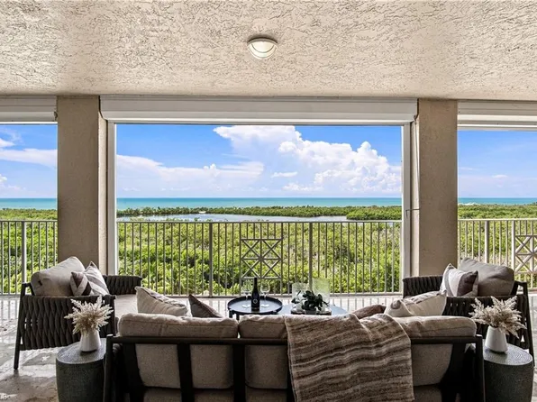 6597 Nicholas BLVD #1005, NAPLES, FL 34108