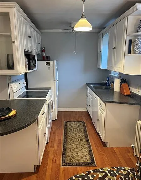 834 Thorn St #24 — Photo 5