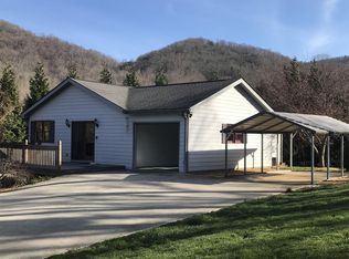 11 Valley Creek Dr, Asheville, NC 28803