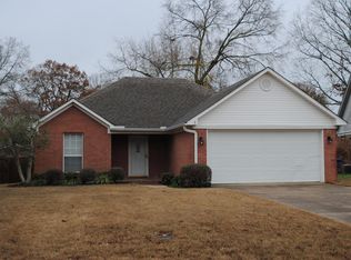 200 Pickwicket Dr, Conway, AR 72034