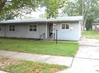 6703 SW Shadyvale Ln, Topeka, KS 66619