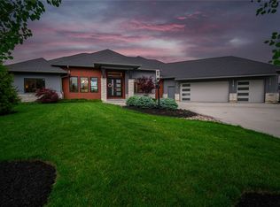 1864 Tossing Mane Ct, Dayton, OH 45458