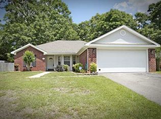 13220 Hackberry Dr, Mobile, AL 36608
