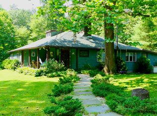 30 Ideal Park Rd, Woodstock, NY 12495