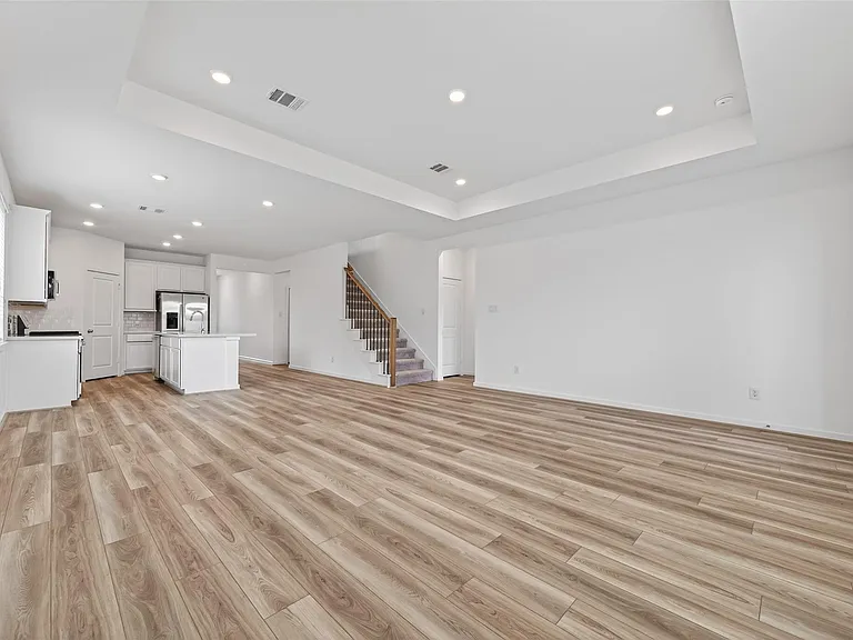 1110 Sky Rocket Ln — Photo 13