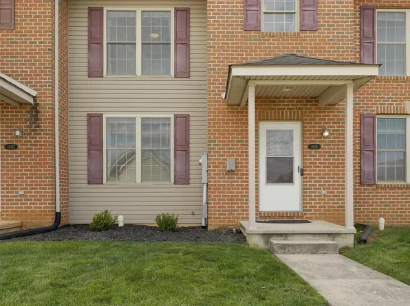 1938 Powell Dr, Chambersburg, PA 17201