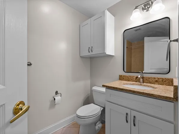 727 Monroe Street image 11 of 24