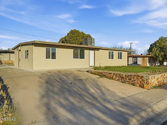 4th image of 408 W Hartford Rd