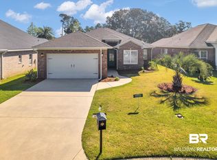 123 Lagoon Dr, Gulf Shores, AL 36542