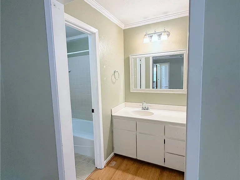 2706 Red Hill Dr — Photo 30