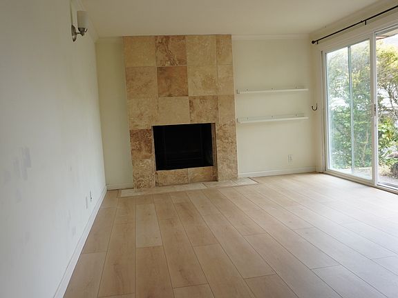 5th image of 2430 Tara Ln