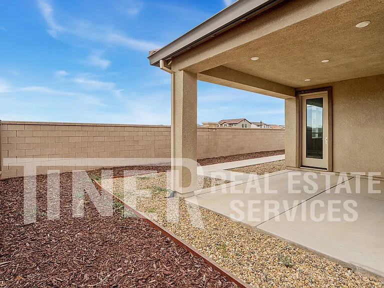 8112 Joecy Way — Photo 25