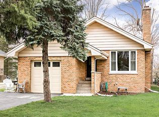 5902 Lee Ave, Downers Grove, IL 60516