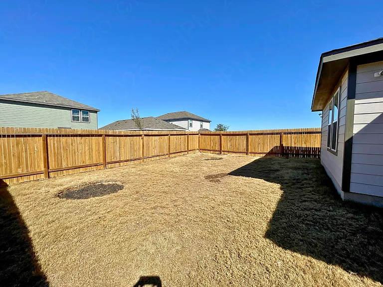 8563 Redhawk Loop — Photo 15