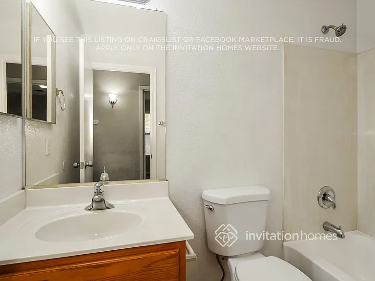 16255 W Moreland St — Photo 14
