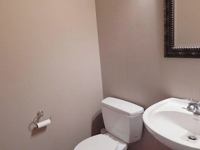 6146 NE Ridgestone Ct — Photo 7
