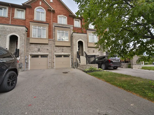 211 Appleton Ct, Newmarket, ON L3Y 0B8
