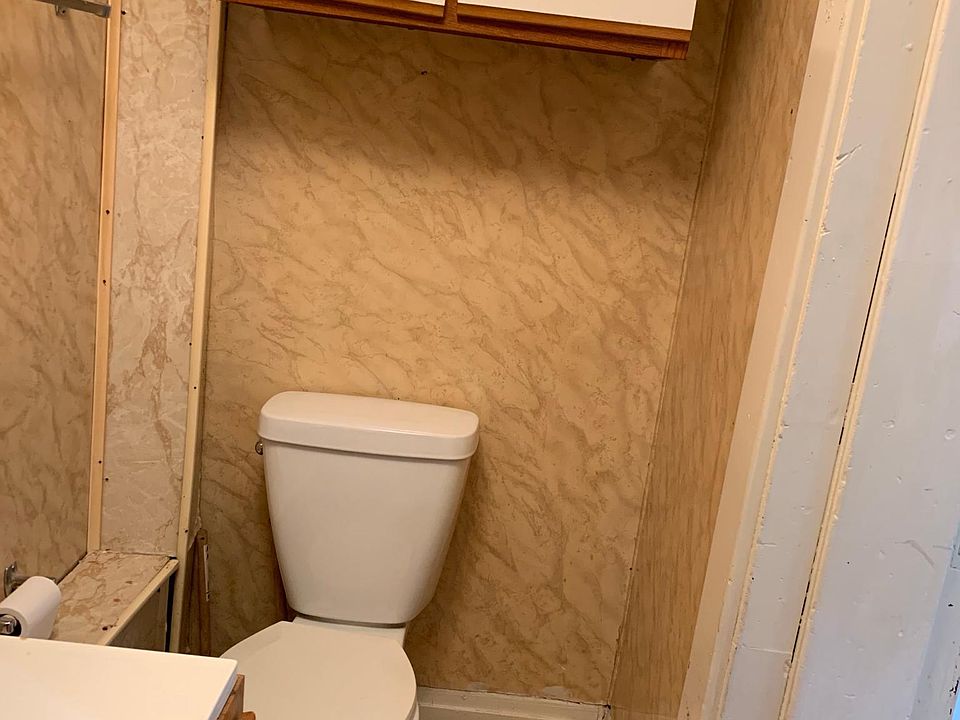 1st image of 125 Pearl St APT 2