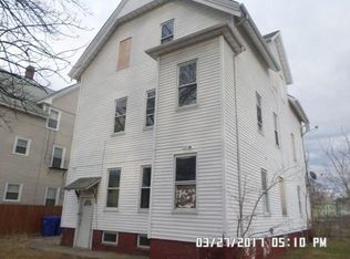 17 Beech St, Pawtucket, RI 02860