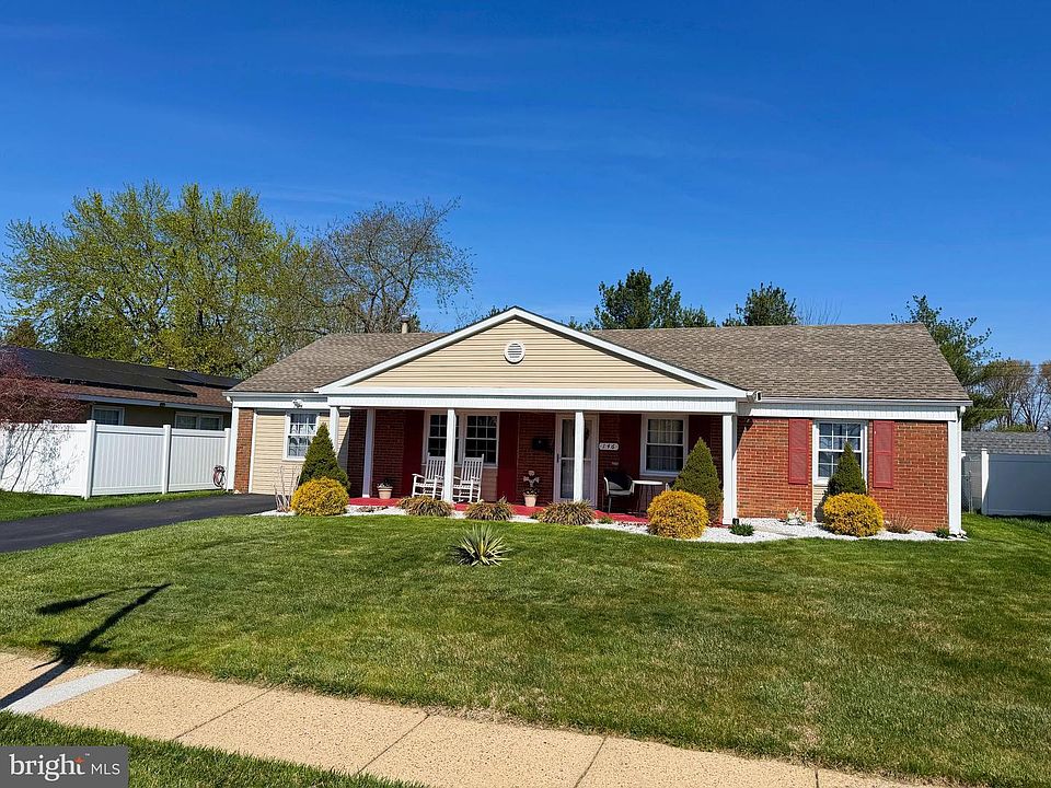 1st image of 146 Glenview Ln