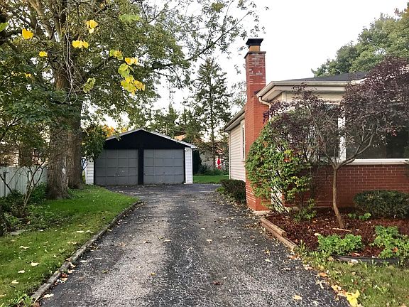 3rd image of 503 E 164th Pl