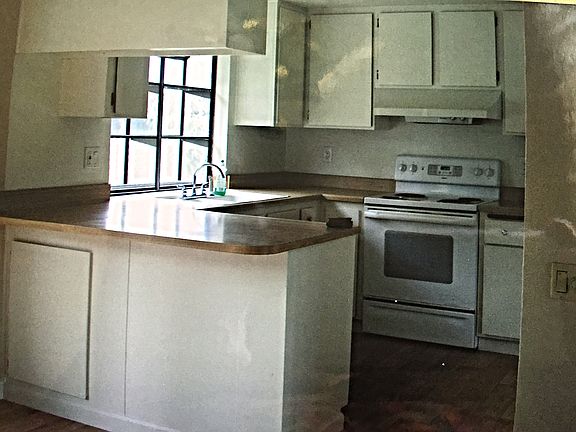 5th image of 1557 Klamath River Dr