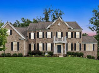 9949 Summerwood Dr, Manassas, VA 20111