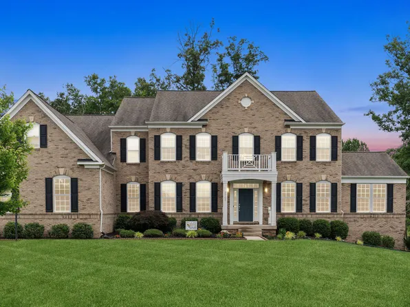 9949 Summerwood Dr, Manassas, VA 20111